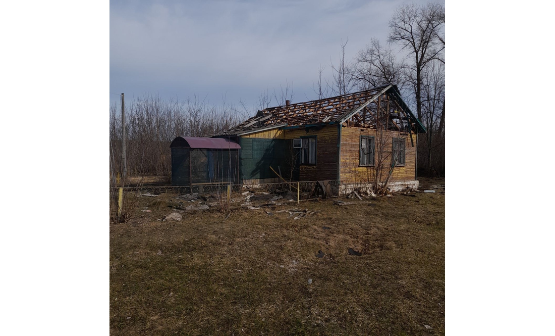 "Залишився і без хати, і без майна. У самій сорочці і тапках": як живуть люди на прикордонні Чернігівщини