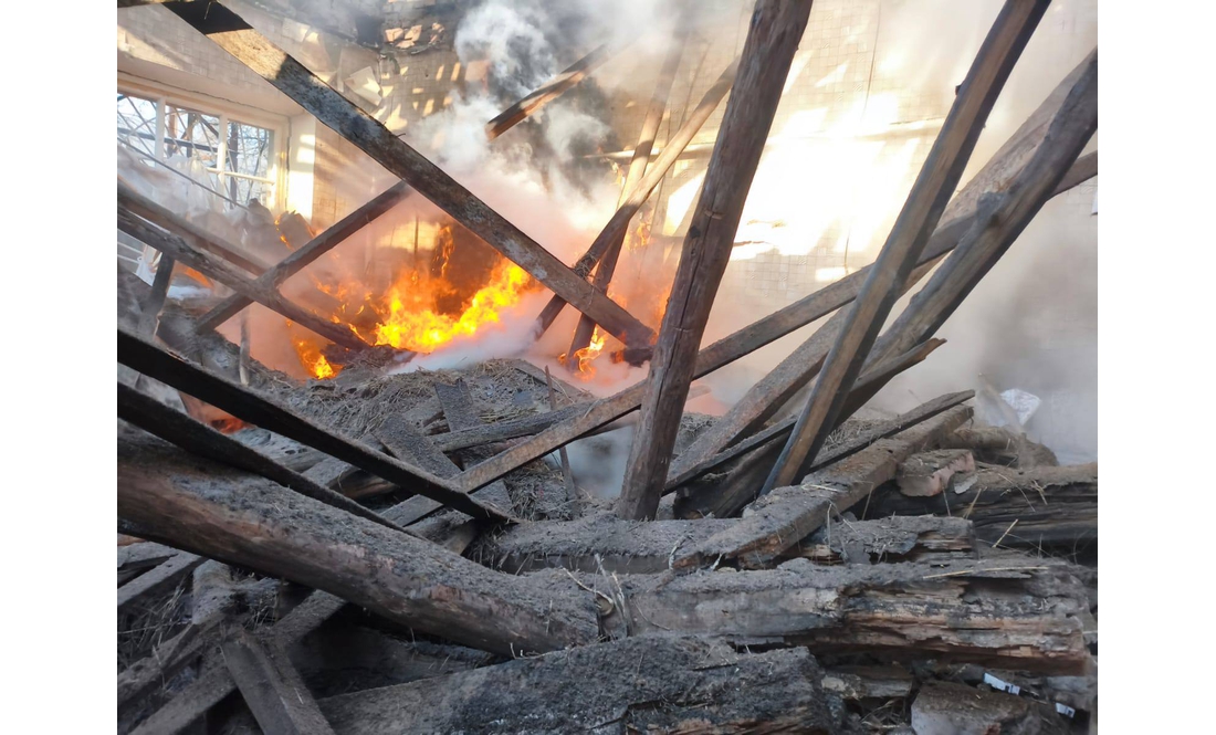 Є значні руйнування: російський дрон атакував центр прикордонного міста