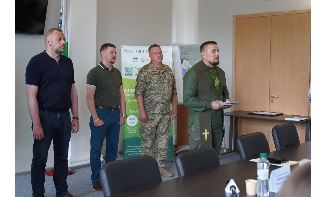 У громаді шістьом родинам загиблих захисників передали державні нагороди