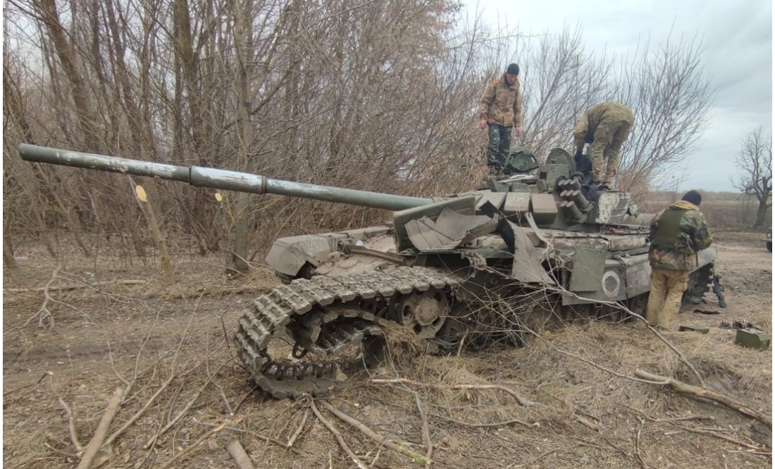 Оборонці Чернігова показали знищену за добу російську техніку