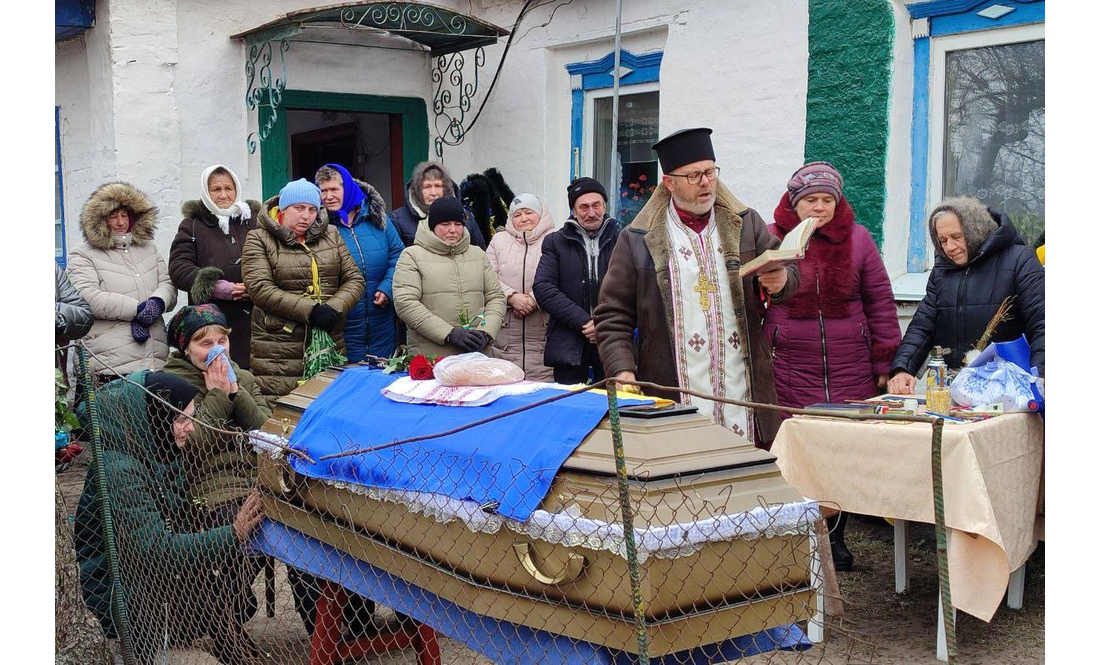 Майже рік вважався зниклим безвісти: громада попрощалася із 23-річним захисником