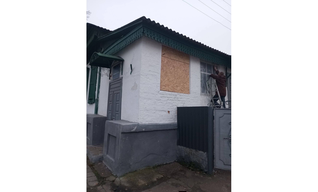 Росіяни пошкодили старовинну будівлю музею-заповідника «Слово о полку Ігоревім»