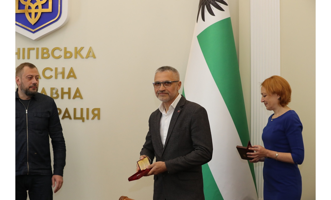 Чернігівці отримали державні відзнаки й почесні звання: кого нагородили