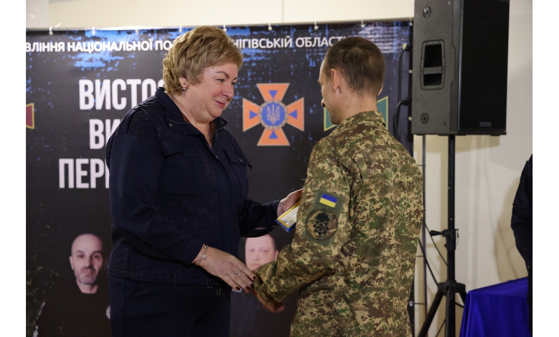 У Чернігові презентували фільм про захисників і нагородили оборонців: кого відзначили