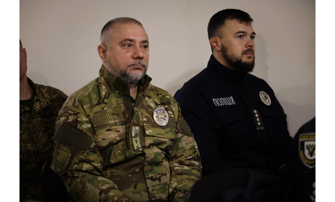 У Чернігові презентували фільм про захисників і нагородили оборонців: кого відзначили