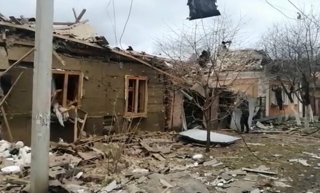 Російська авіація атакувала дві школи та приватні будинки у Чернігові