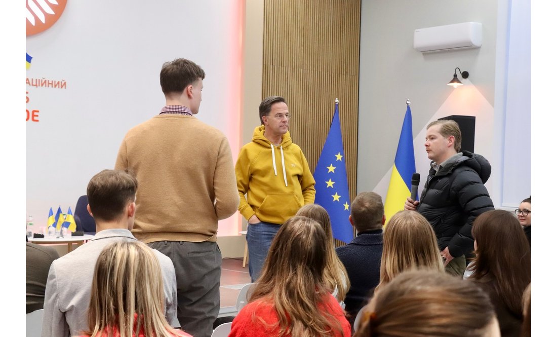 Чернігівські студенти зустрілися з Марком Рютте й Андрієм Сибігою: про що говорили