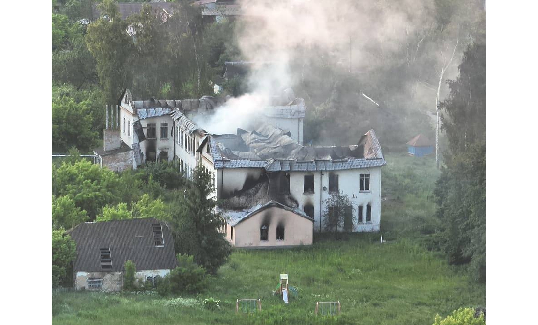 У прикордонній громаді показали розбомблене росіянами село