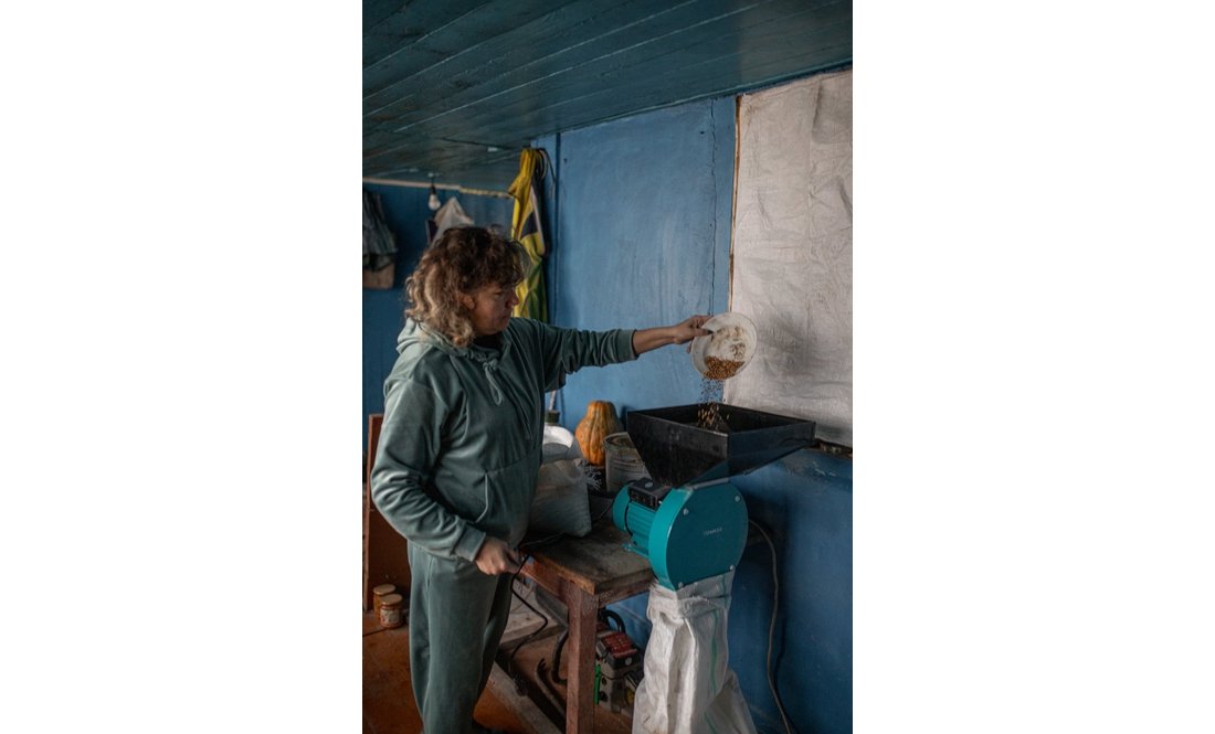 У дім прилетіло дев’ять снарядів: родина з Чернігова перебралася жити в селище