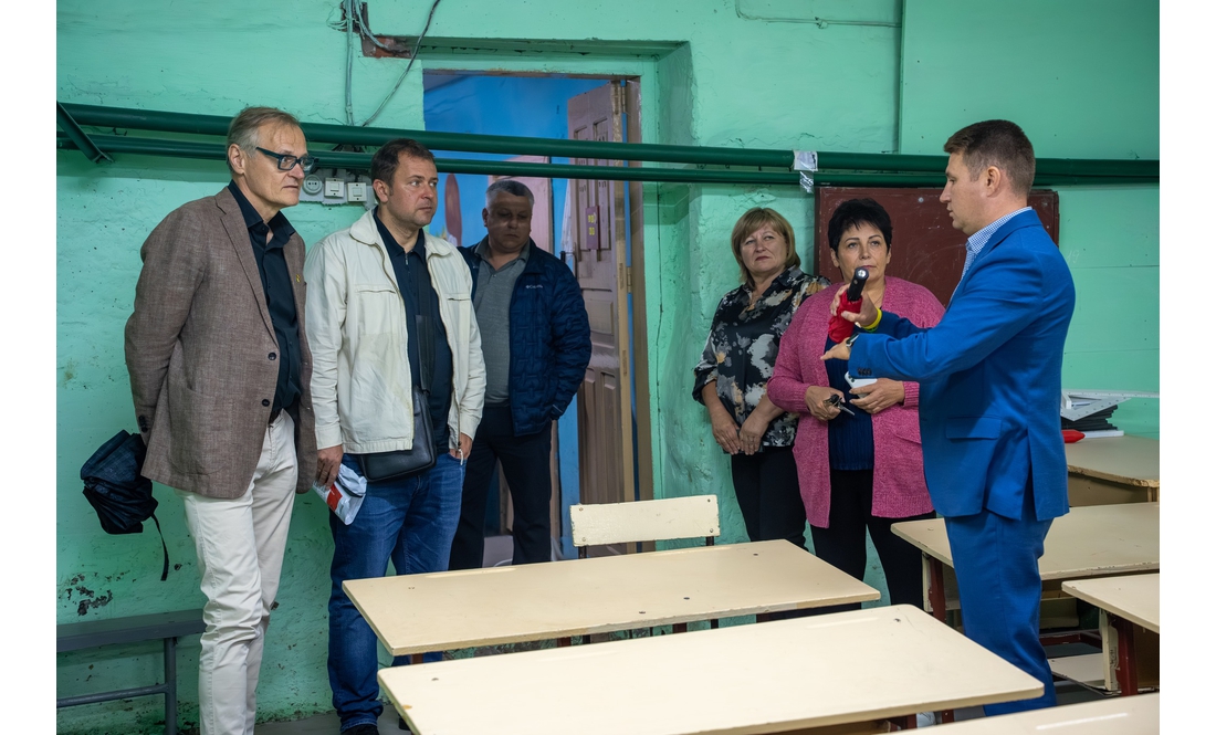 У селищі капітально ремонтують укриття для дітей