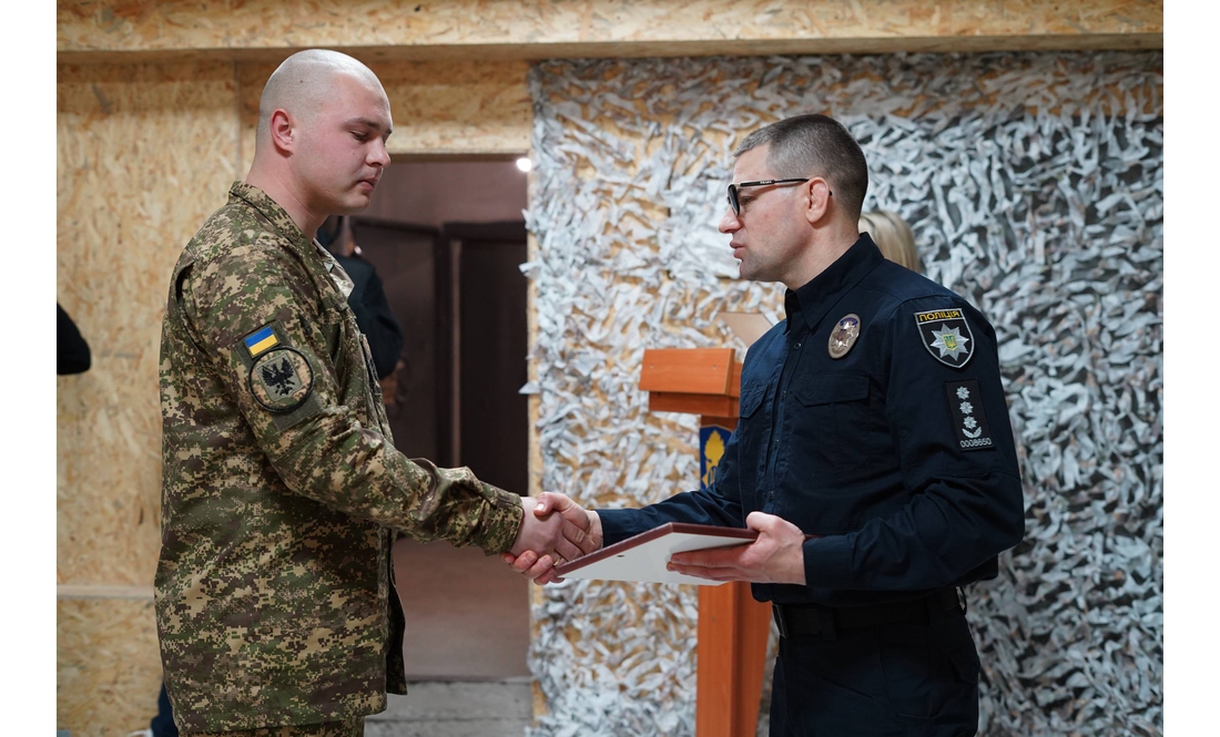 У Чернігові нацгвардійцям вручили нагороди