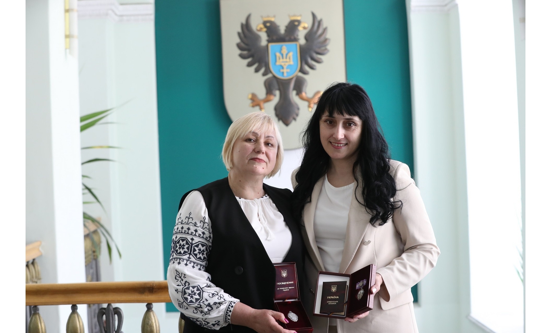 Чернігівці отримали державні відзнаки й почесні звання: кого нагородили
