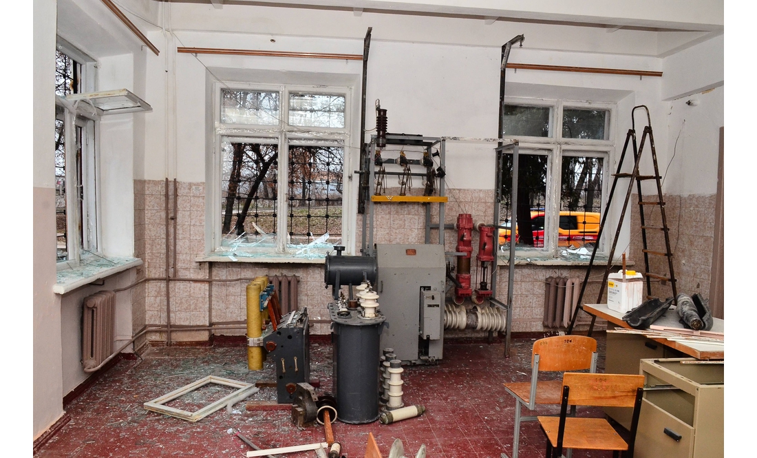 «У нас збитки на мільйони»: на Святвечір російський дрон «воював» у Чернігові з коледжем дизайну