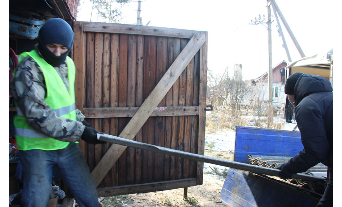 У прикордонній громаді показали, як ліквідують наслідки вибуху ворожого безпілотника