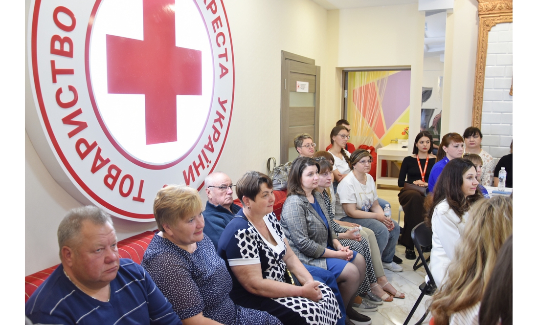 У селищі відкрили громадський центр Червоного Хреста. Чим займатиметься?