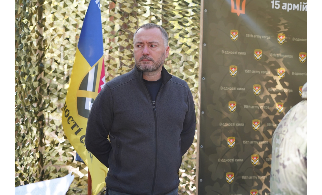 «Підсилили оборонців технікою»: Чаус зустрівся з бійцями 15-го армійського корпусу