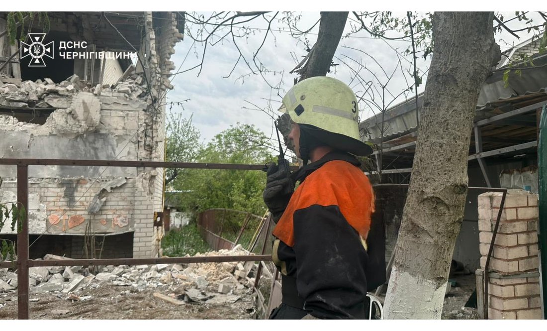 Поранені та руйнування: ДСНС показала фото після удару реактивними дронами