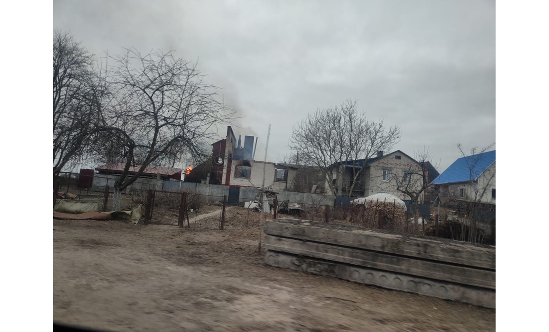 Фото знищеного росіянами села біля Чернігова