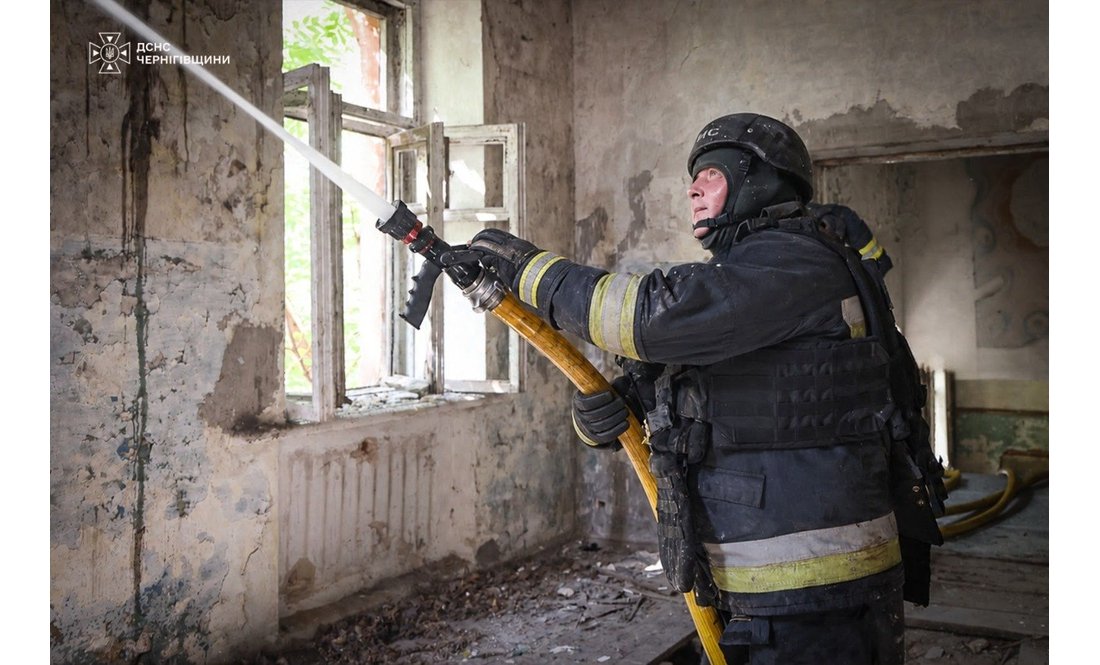 Чернігів під атакою, пожежі в громадах: обстріли регіону за добу