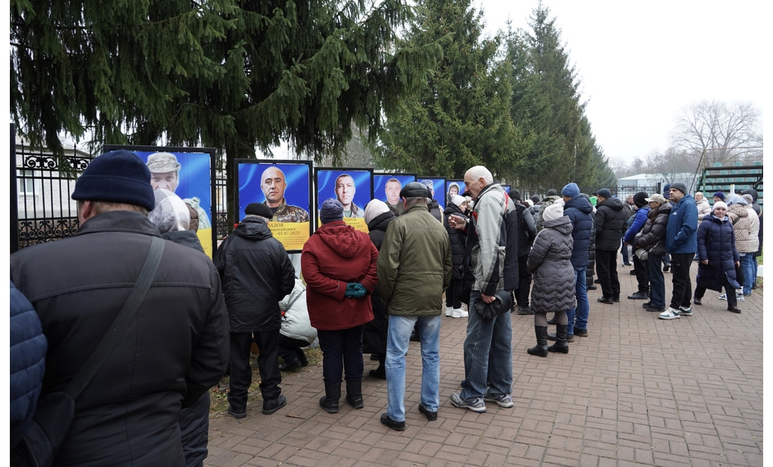 У громаді на Чернігівщині на Алею Героїв додали 11 меморіальних дошок