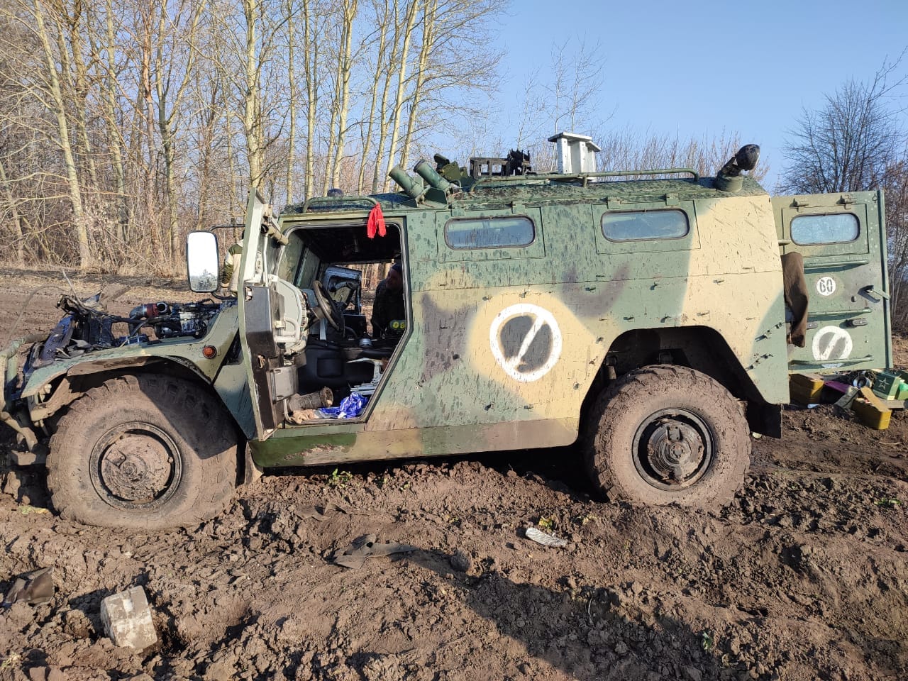 На Чернігівщині нищать росіян та їх техніку: фото за останню добу