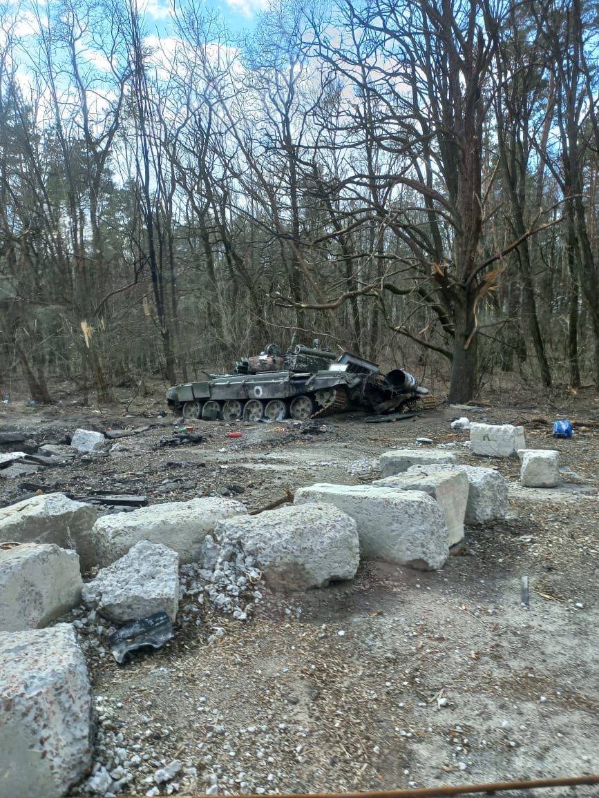 Залишки російської техніки у звільнених селах Чернігівщини