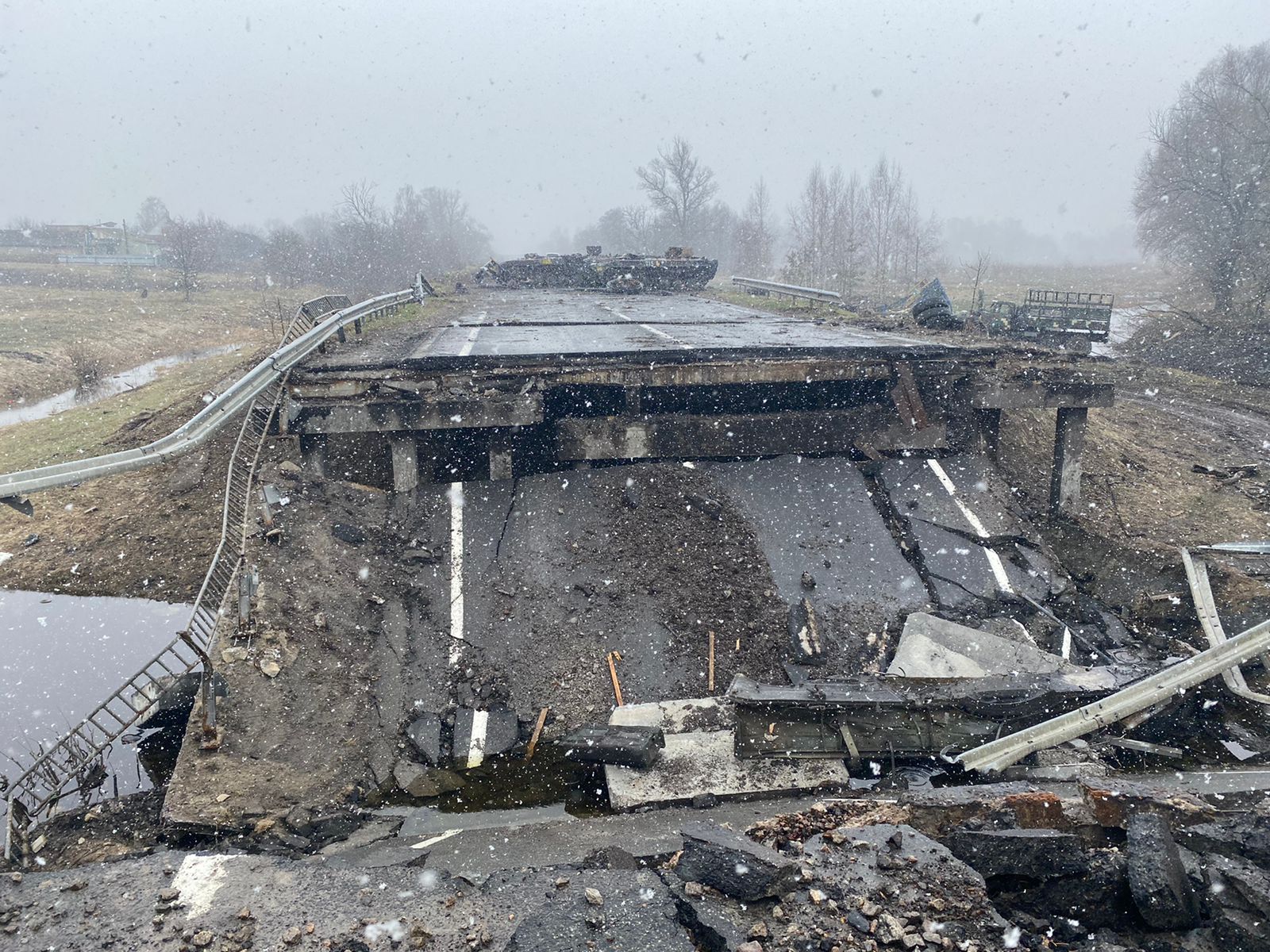 Скільки доріг та мостів на Чернігівщині зруйновані через війну?
