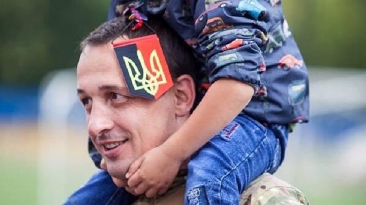 У Ніжині відкрито меморіальну дошку на честь воїна, який загинув при обороні Ніжина
