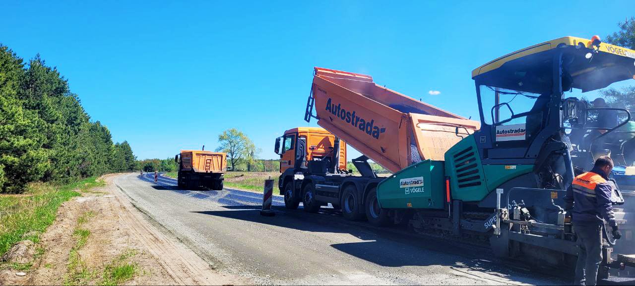 Дороги, газ та електрика: як відновлюється Чернігівщина
