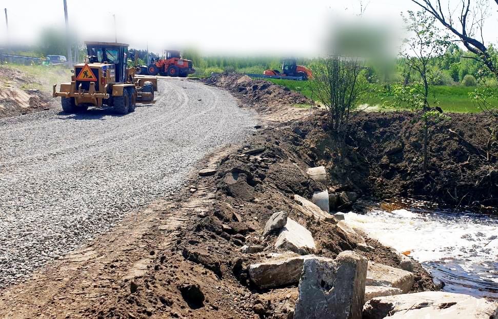 Дороги, газ та електрика: як відновлюється Чернігівщина