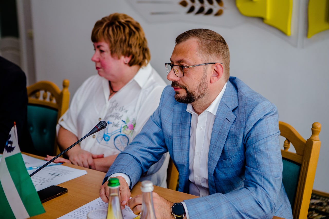 Вперше зібралась сесія облради: дистанційне голосування, фракція ОПЗЖ та посли Франції та Латвії