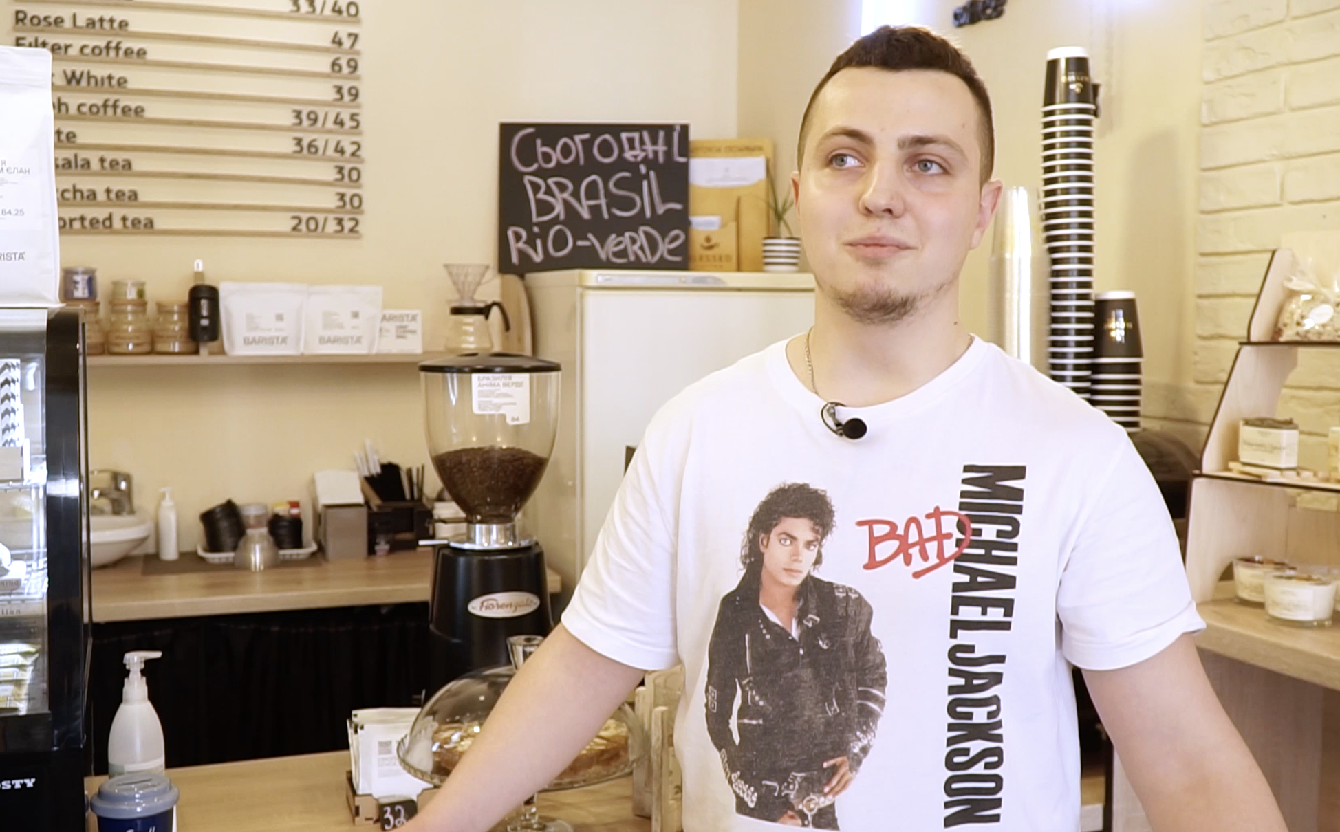 Є де випити кави і не тільки: сфера обслуговування у Чернігові відновлюється