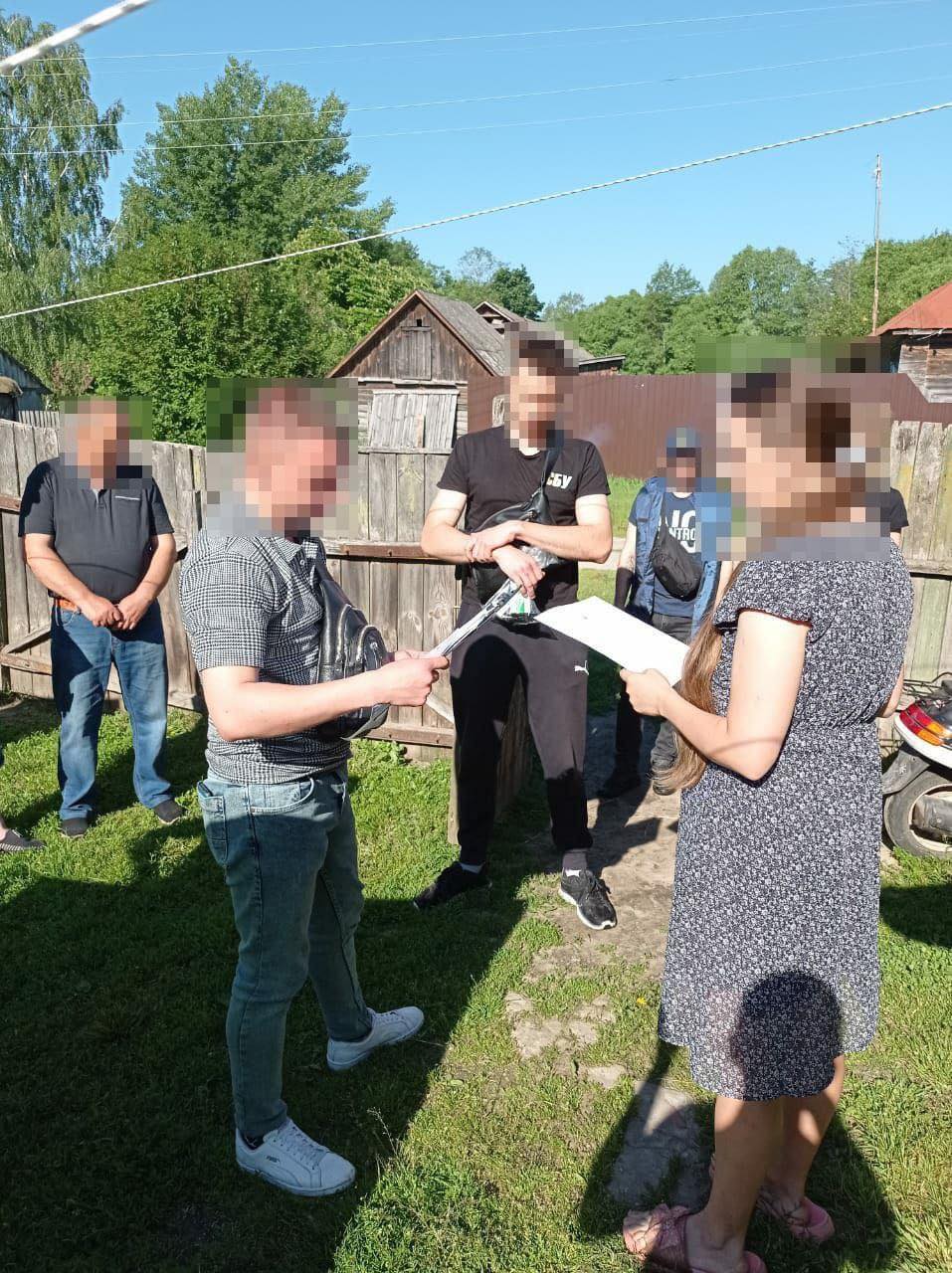 Одіозну блогерку з Городнянщини Ольгу Бондарець викрили поліцейські спільно з СБУ