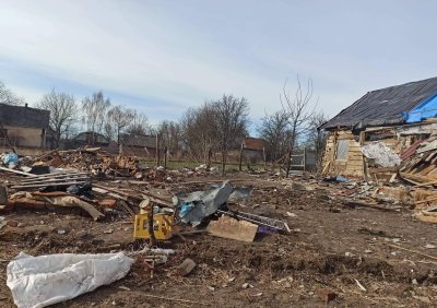 Перукарка та ветлікарка врятували у Льгові покинуту росіянами поранену жінку