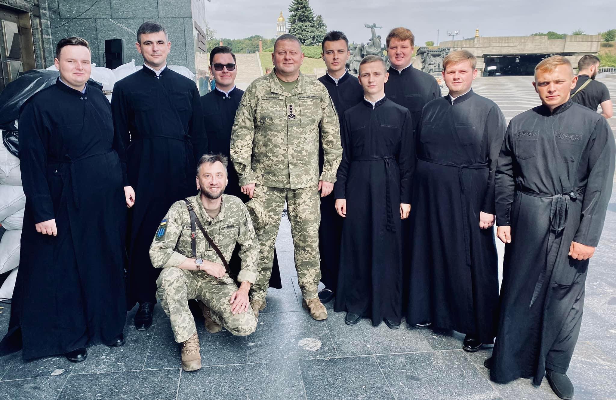 119 Бригада Тероброни отримала бойовий прапор: що кажуть бійці