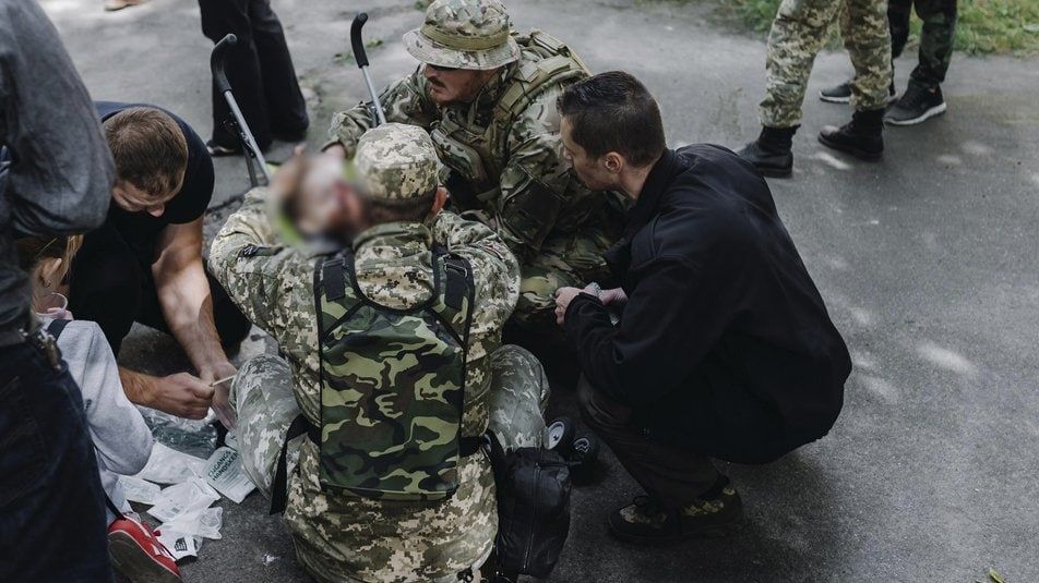 Все, що відомо про постріл із гранатомету на Валу в Чернігові станом на зараз