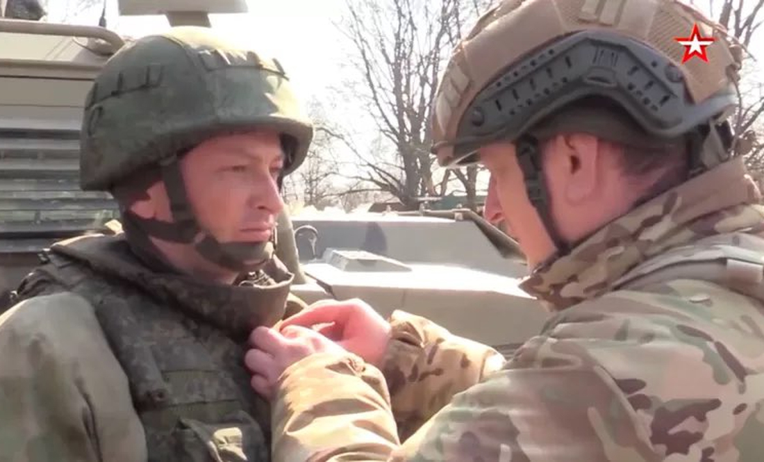 Росіяни хочуть поставити на чолі західного угруповування генерала, який нагородив сина за провал наступу на Чернігів