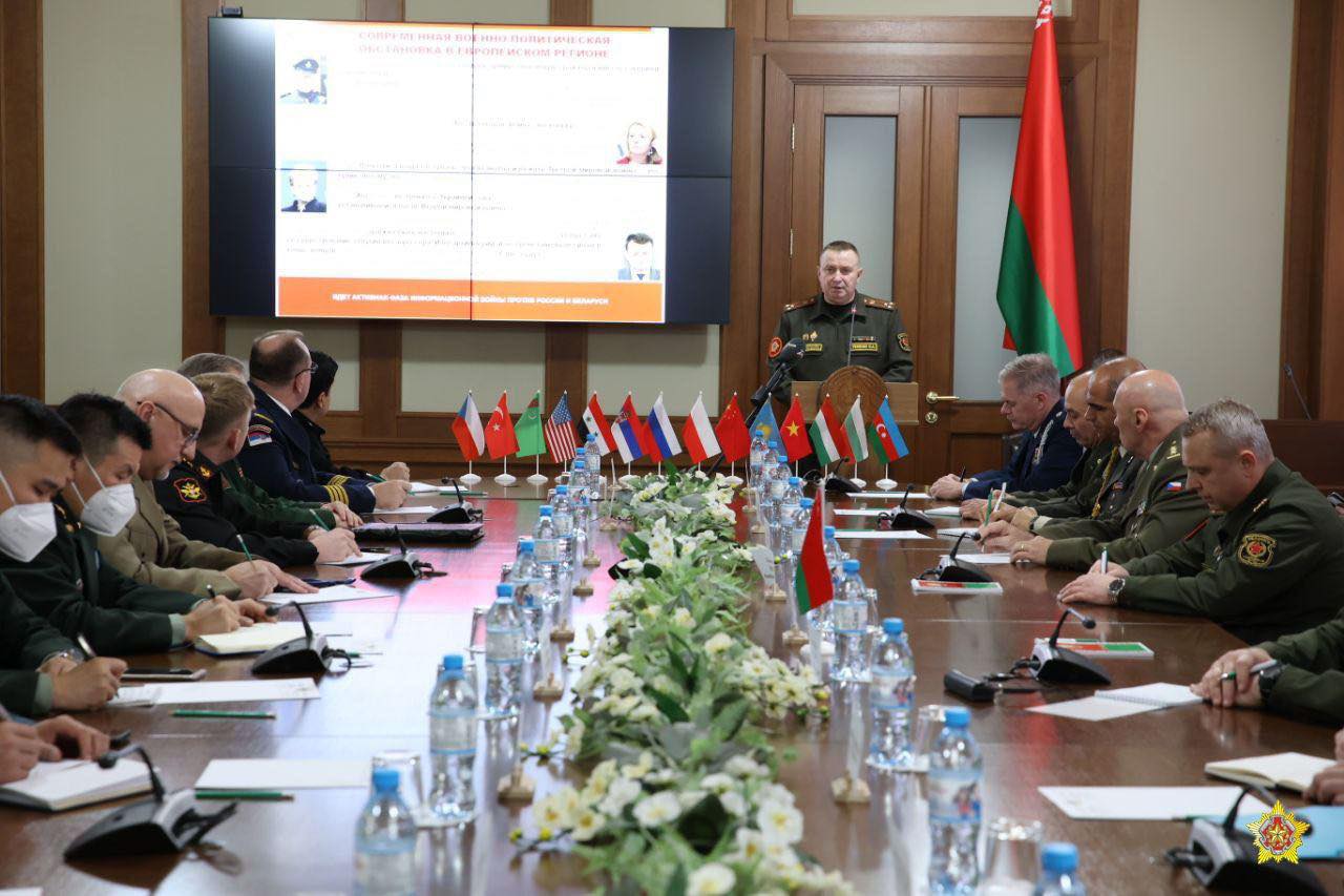 Білорусь хоче розгорнути біля північних кордонів України угрупування на 9000 солдат і 170 танків