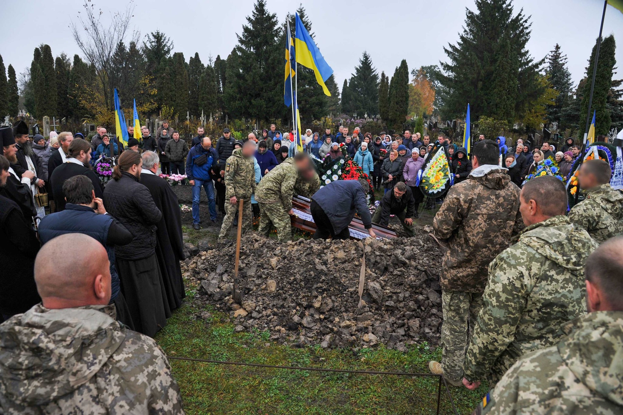 Носівка, Сновськ, Ніжин та Чернігів …Чернігівщина прощається із загиблими захисниками