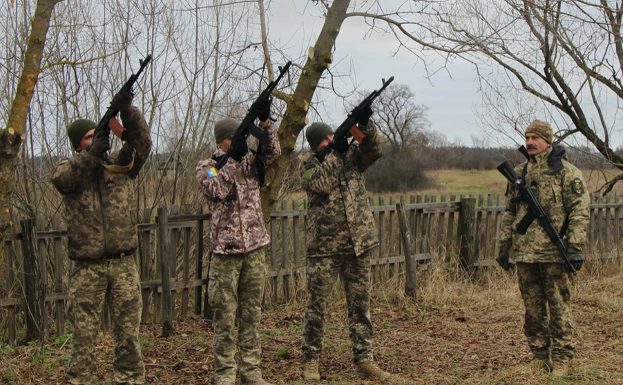 За вихідні на Чернігівщині поховали сімох воїнів ЗСУ