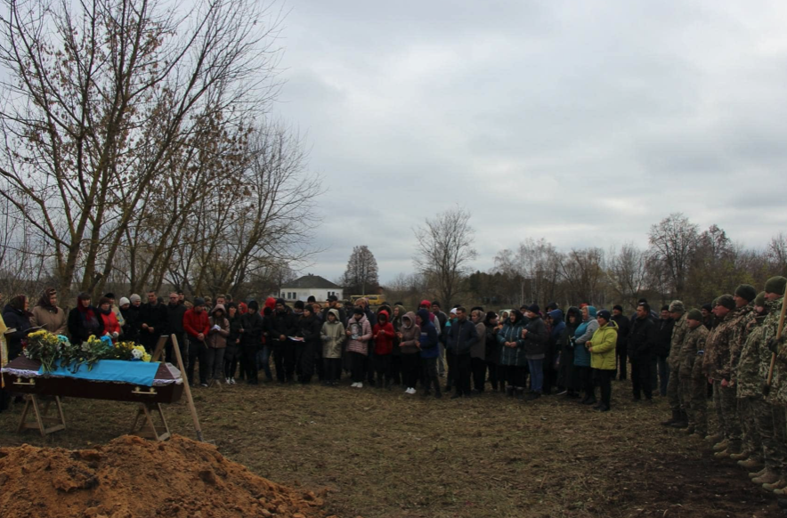 За вихідні на Чернігівщині поховали сімох воїнів ЗСУ