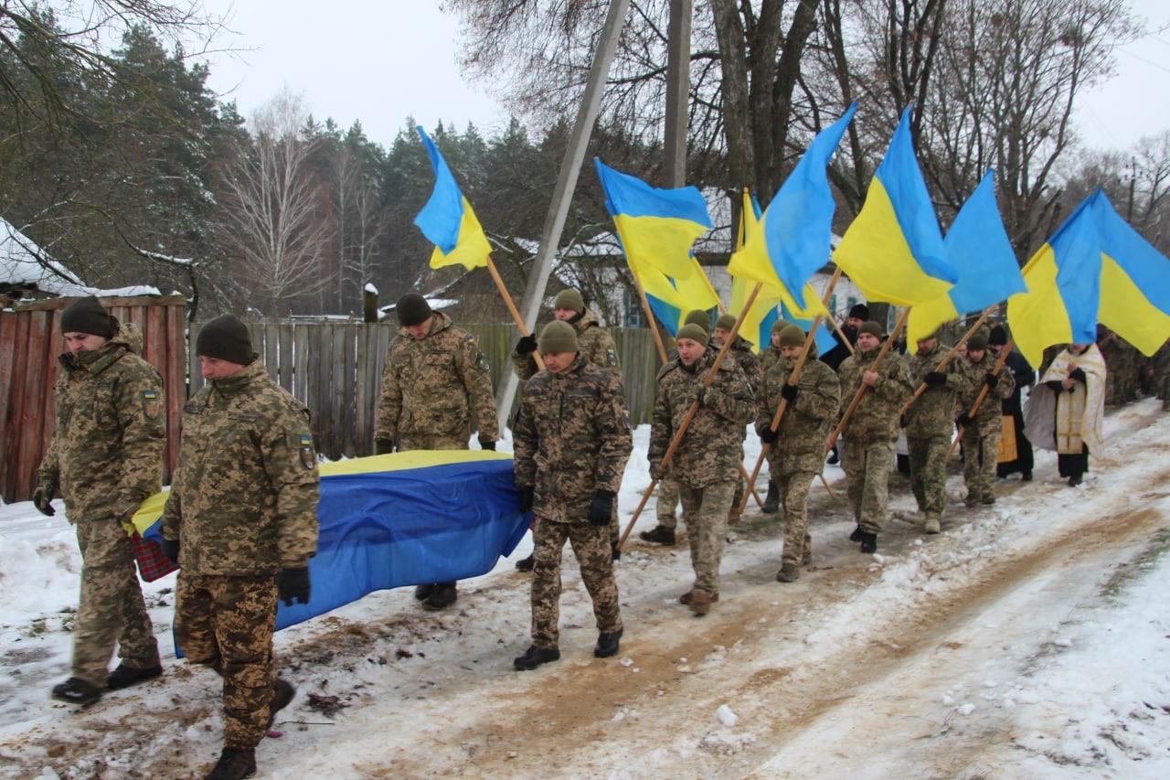 На Чернігівщині попрощались із трьома бійцями ЗСУ
