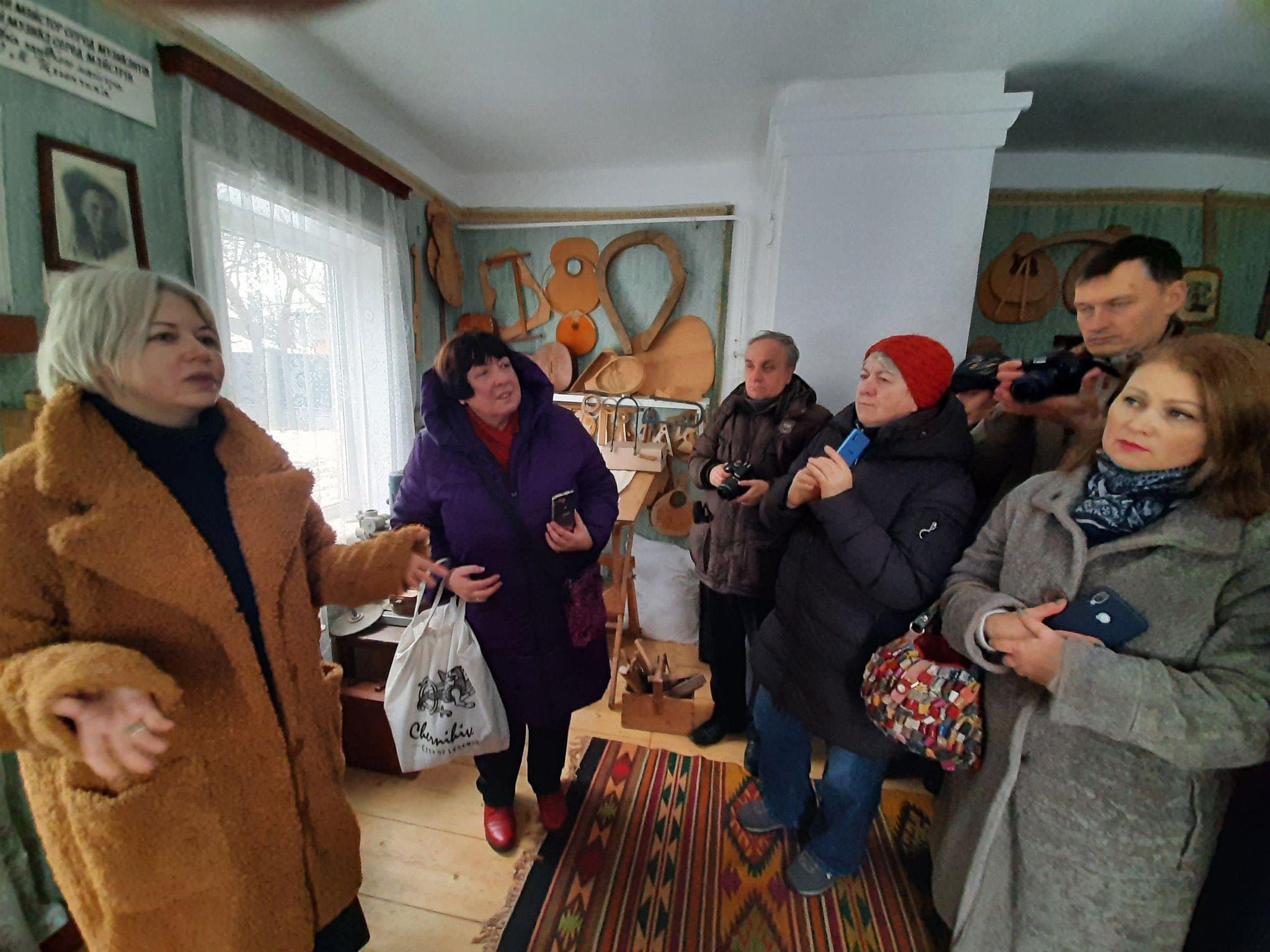 Із етно-дів у туристичні гіди - ONUKA провела унікальну екскурсію для чернігівських фотографів