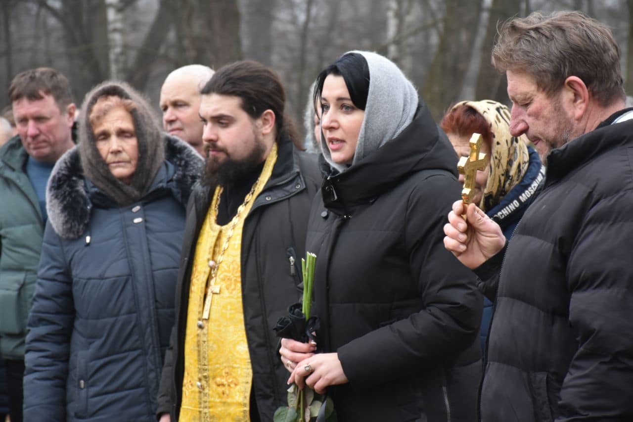 На Чернігівщині поховали бійця, який загинув у Запорізькій області