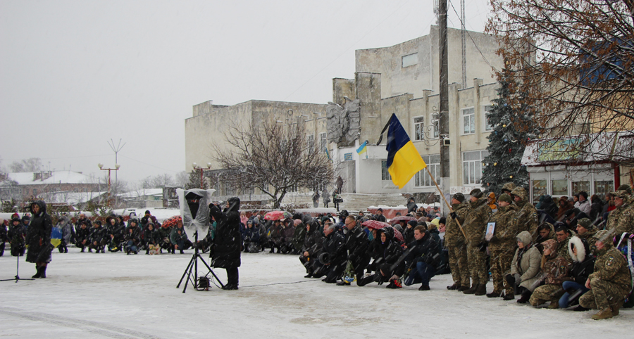 Загинув у бою біля Курдюмівки на Донеччині: на Чернігівщині попрощались із загиблим бійцем