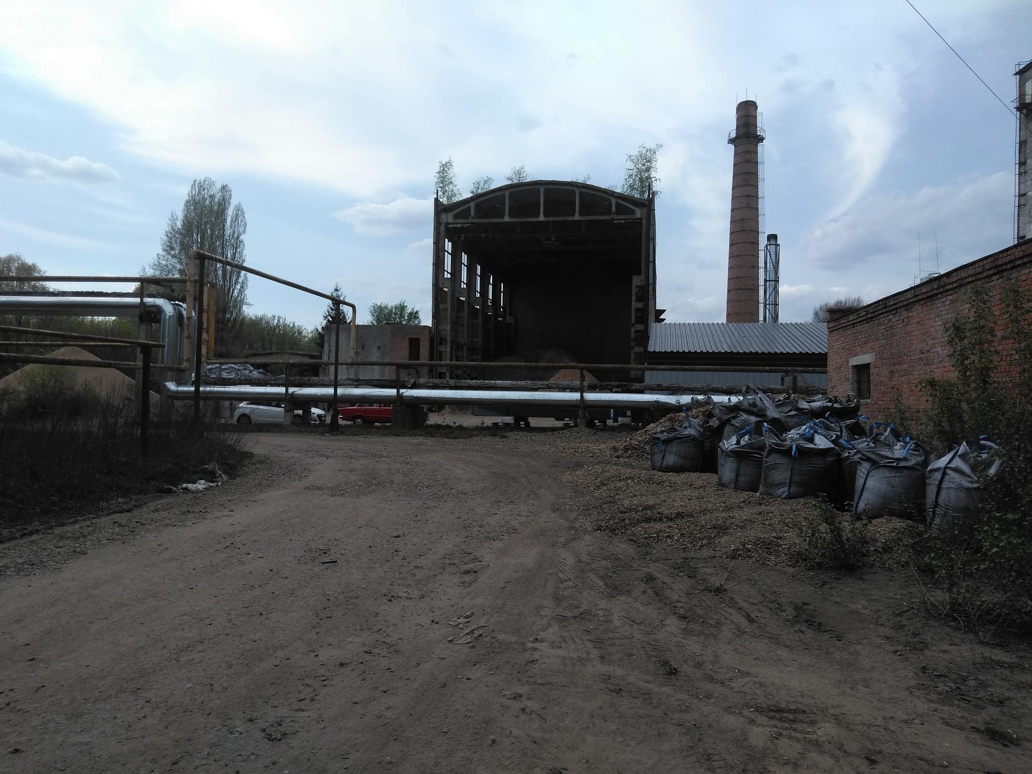 У Чернігові зростає теплогенераційний бізнес на дерев‘яній щепі. А ще з‘явилася котельня. Чиє це все?