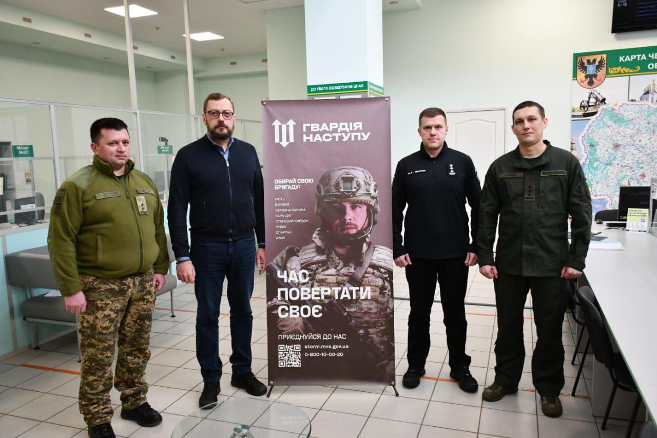 Сталева «Лють»: хто та чому з чернігівців йде у «Гвардію наступу» до штурмових бригад поліції та прикордонслужби?