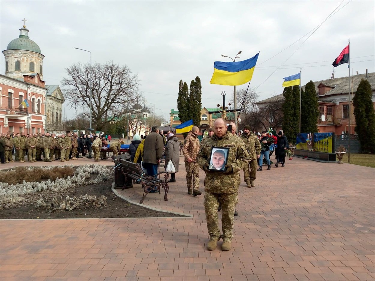 На Чернігівщині прощались із загиблими на Донеччині бійцями ЗСУ