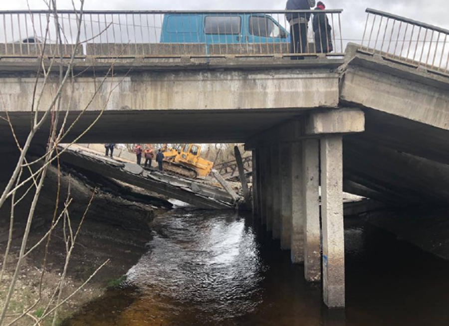 Відкрито міст біля Чернігова, який ремонтували з літа минулого року