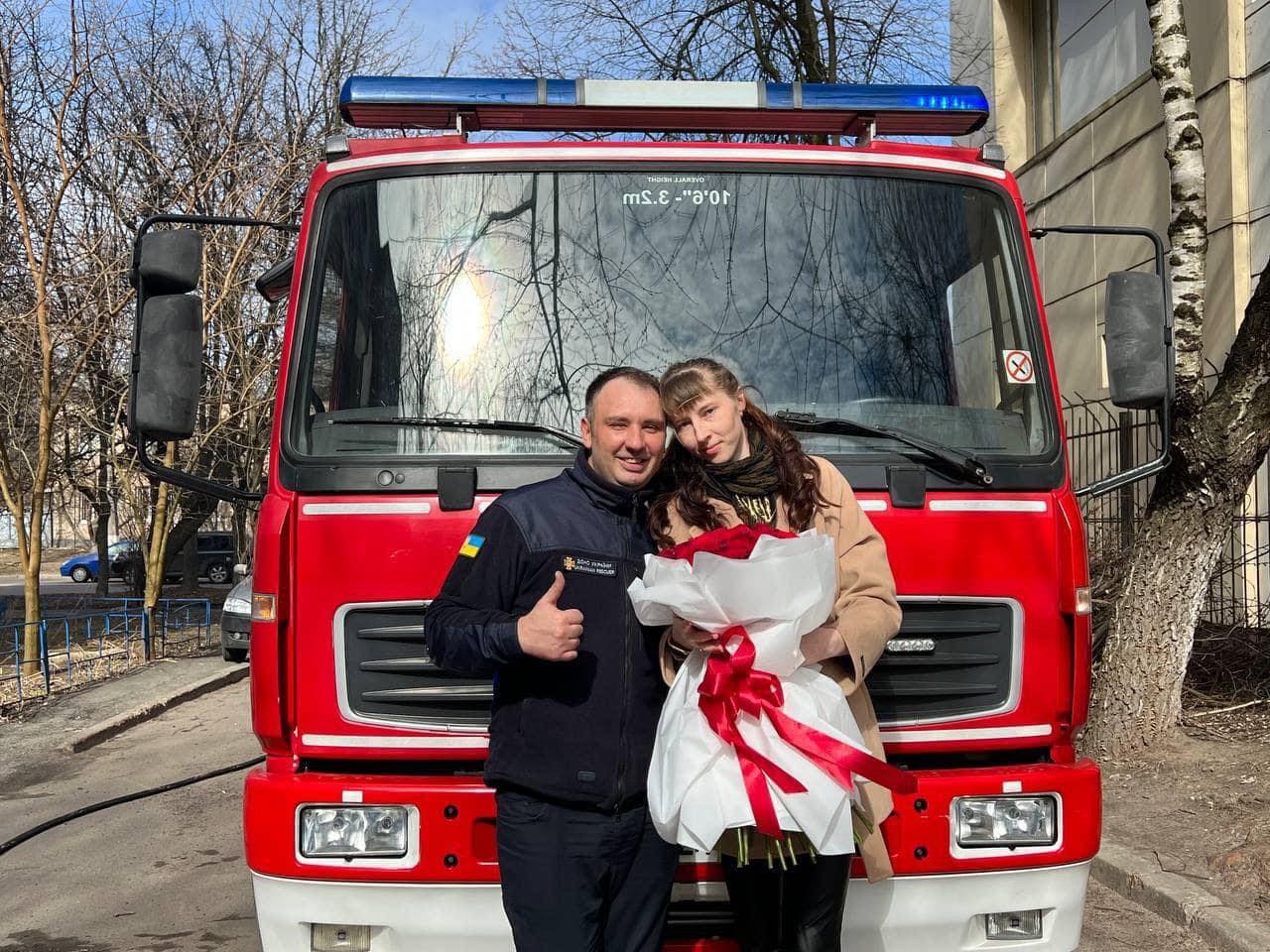 На вихідних чернігівські рятувальники гасили незвичну пожежу: в серці колеги